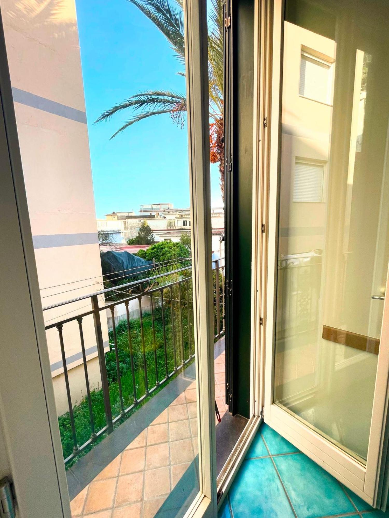 Putechella'S Apartments Майори Екстериор снимка